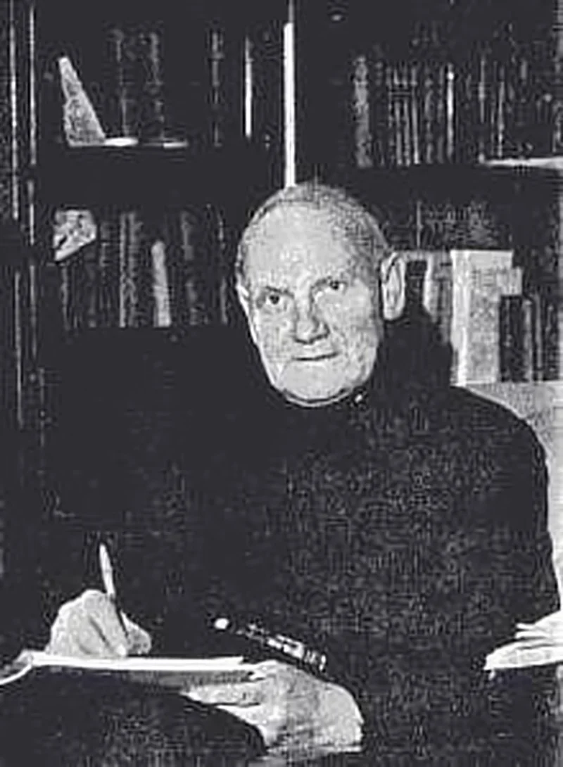 Rev Arnold Hellicar