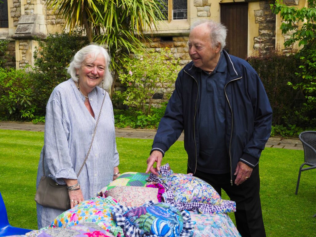 Hand made cushions 01_5210513